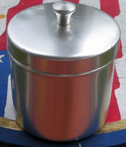 VINTAGE ALUMINUM  LIDDED CONTAINER WEAR EVER 5022