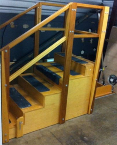 WoodenTraining/Rehab Stairs