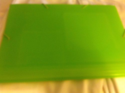 EXPANDABLE FILE - LETTER SIZE WITH 7 POCKETS - NEW - GREEN