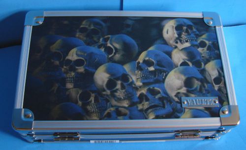 Vaultz 3-D Skull Heads Lock Box Supply Case Money Box Pencil Case w/Key