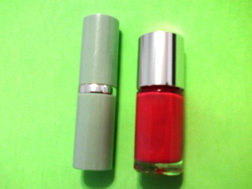 CLINIQUE A DIFFERERENT GRAPE LIPSTICK NEW NAIL POLISH BUBBLE GUM SEVENTEEN GIFT