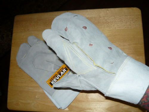 6 RH LEATHER KEVLAR SEWN/LINED HEAVY WORK GLOVES