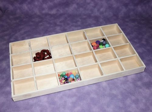 24 IN 1 NATURAL WOOD JEWELRY DISPLAY TRAY