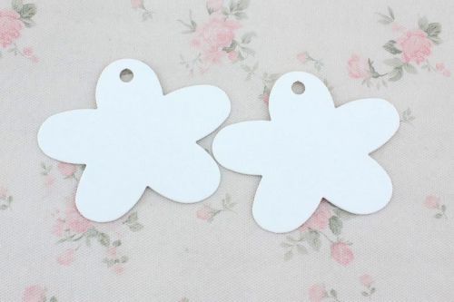 100pcs Flower Shaped White Blank Cardstock Clothing Label Hang Price Tags