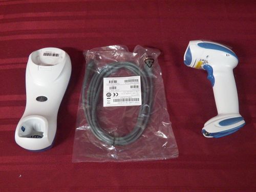 New motorola symbol ds6878 wireless bluetooth barcode scanner &amp; cr0078 base for sale