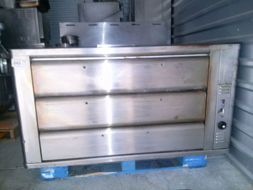 Blodgett pizza oven new model 981 great condition for sale
