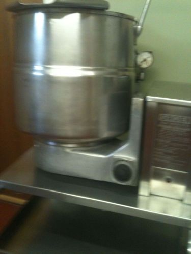 40 QT. DOUBLE JACKETED S/S STEAM KETTLE GROEN ELECTRIC