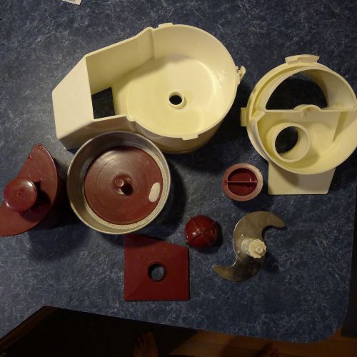 Robot coupe r-2 food processor shoot blades hoppers parts- $700 value-used for sale