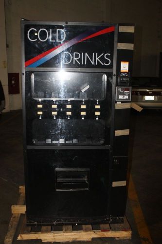 Working royal vendor rvdve650-10 vending machine with keys for sale