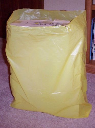 100 17&#034; x 4&#034; x 24&#034; High-Density Pleated Plastic Merchandise Gift Bags (Yellow)