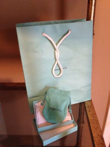 Tiffany Gift Box set and bag