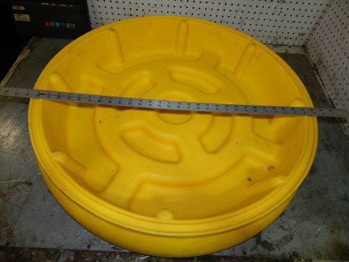 Drum containment tray polyethylene 6&#034; high fits 55 gallon drum