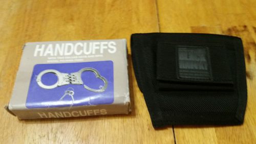 Police single/double lock hinged hundcuffs with blackhawk pouch for sale