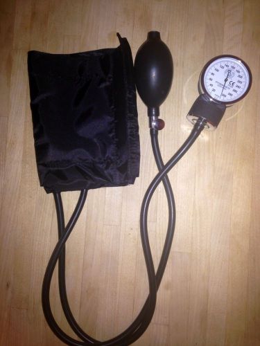Blood Pressure Cuff/ Sphygmomanometer