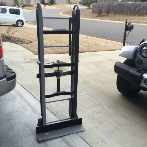 Stevens Escort Appliance Hand Truck with Automatic Recoil Ratchet Strap