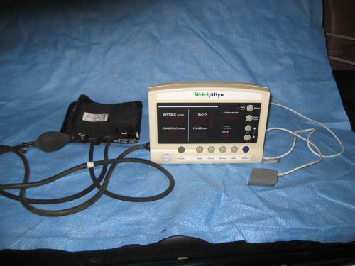 Welch allyn 52000 w/ blood pressure cuff &amp; spo2 sensor (missing back lid) for sale