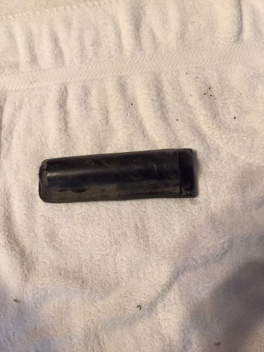 Used Safariland Flashlight pouch holster - plain black #306-1 for Stinger