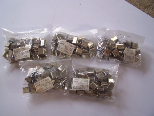LARGE LOT OF VINTAGE  CRYSTAL OSCILLATORS; 4 SIZES, 120 PIECES TOTAL