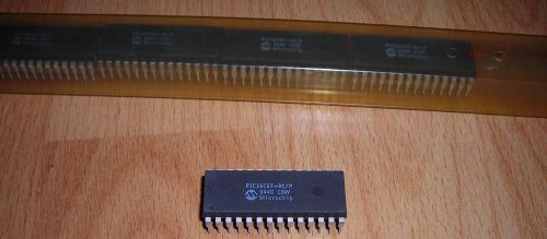 TWO PCS. PIC16C57-RC/P MICROCHIP 28-Pin DIP PIC16C57 NOS LAST ONES