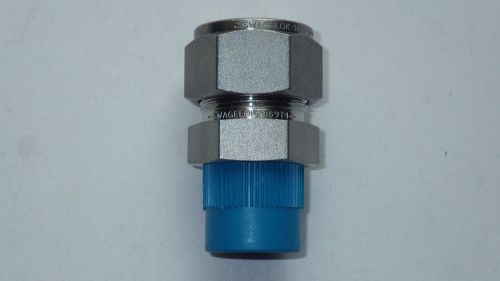Swagelok  ss-1210-1-8 male connector 316 ss 3/4&#034; od tube x 1/2&#034; npt nnb for sale