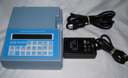 Portable Datalogging Spectrophotometer HACH DR/2010 49300-60 with Power Supply