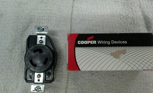 Cooper nema L5-20 twist lock receptacle