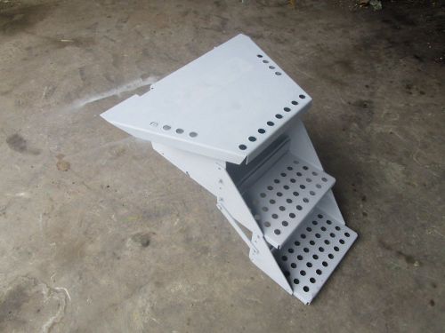 Oliver tractor white2-135,2-155,2-180,120,140,160 battery box &amp; step assembly for sale