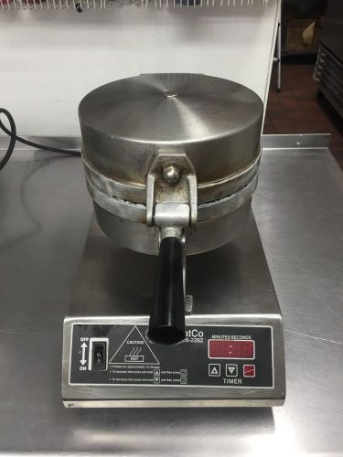 GREAT CONDITION CoBatCo MD10SSE-L WAFFLE CONE MAKER!