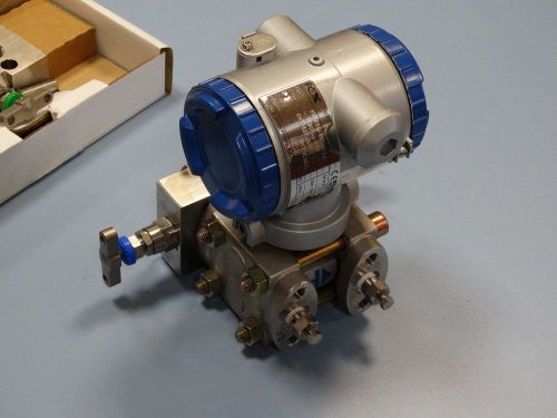 FUJI FCX 62A-0401 pressure transmitter + pneumatic valve