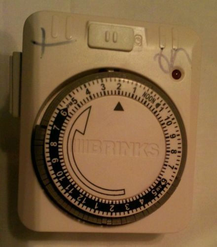 Brinks Indoor mechanical timer model 42-1020 good conditon
