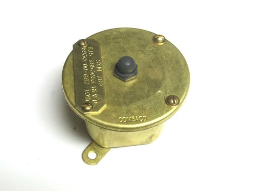 NIB Comsaco Switch Pushbutton, Brass Encl # 815-1853053 Rev. D SYM 789.. YH-437A