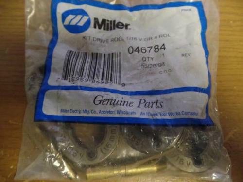 NEW IN PACKAGE MILLER 046784 DRIVE ROLL KIT 1/16 V GROOVE