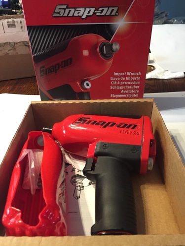Snap on tools 1/2&#034; drive air impact mg725 new ....new for sale