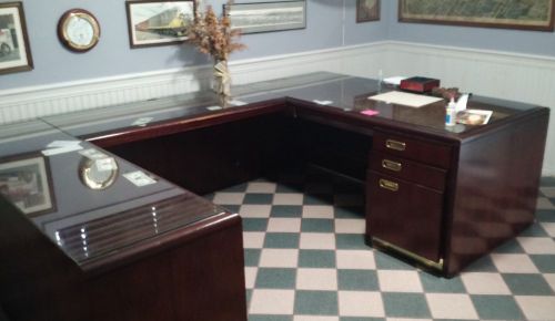 Paoli mahogany u shaped anitique desk, vintage, 3&#039; x 6&#039;, executive table center for sale