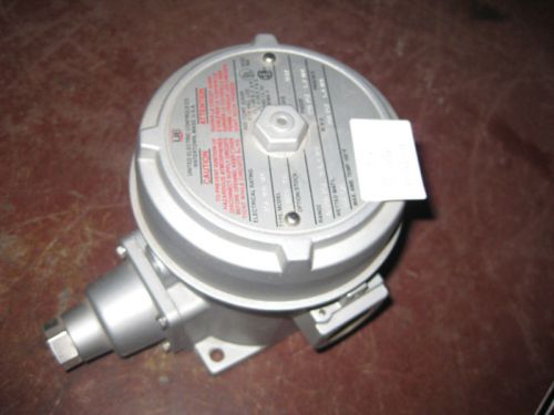 New united electric pressure switch h121-358 15a 480vac for sale