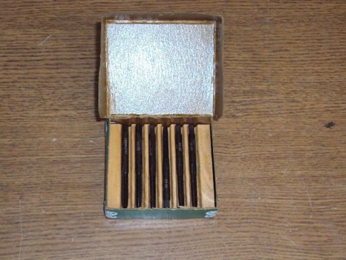 BOX 6 NEW VERMONT 10-32 NF 4 FLUTE HAND TAPS TAPER NO 120  CARBON STEEL