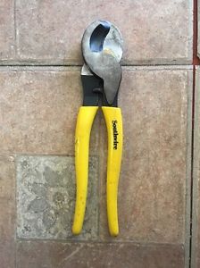Southwire 9&#034; High Leverage Cable Cutters CCP9D