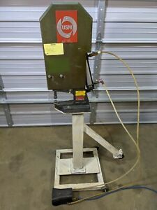 United Shoe Machinery USM EMKA Pneumatic Eyeleting Machine with Stand / TESTED
