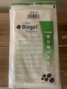Molnlycke Biogel Sterile Latex Surgical Gloves Size 7 x10 pairs Expired 2018
