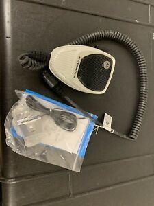 NEW MOTOROLA HMN1090C Palm Microphone w/Clip APX 6500 XTL2500,5000,1500.sk211630