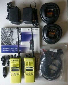Lot of 2 Motorola HT1250.LS+ Radios UHF 403-470MHz Chargers Program Kit Manual