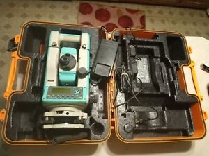 NIKON DTM-521 TOTAL STATION FOR SURVEYING.  NOT WORKING.  READ DESCRIPTION.