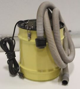 The Ealing Corporation LSC-105 5 Gal Capacity 650W 6A 120V AC/DC Vacuum