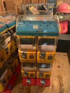 tomy 4 compartment vending machines used lot of 6 no locks and keys