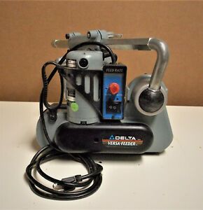 DELTA 36-865 Versa-Feeder 1/8 Horsepower Power Feeder w/ Polyurethane Wheels