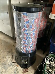 Round About K Cup coffee vending machine With Brewers
