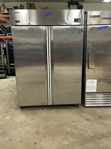 Commercial freezer 2 door