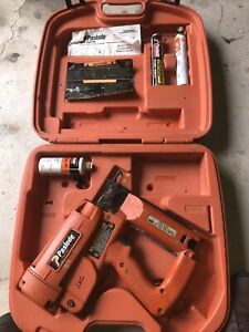 PASLODE IM250 F-16 II 16 GAUGE CORDLESS NAILER