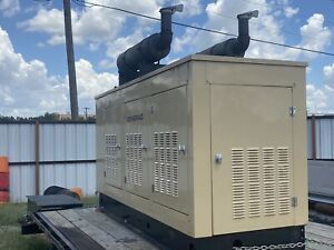 Generac 100 kW natural gas generator, Only 128 Hours , Installed  New 2001