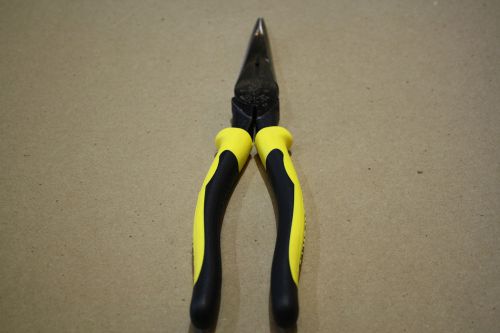 Klein Tools J203-8N 8-Inch Journeyman Heavy Duty Long Nose Pliers